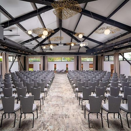 Mercure Conacul Cozieni Pasarea Экстерьер фото