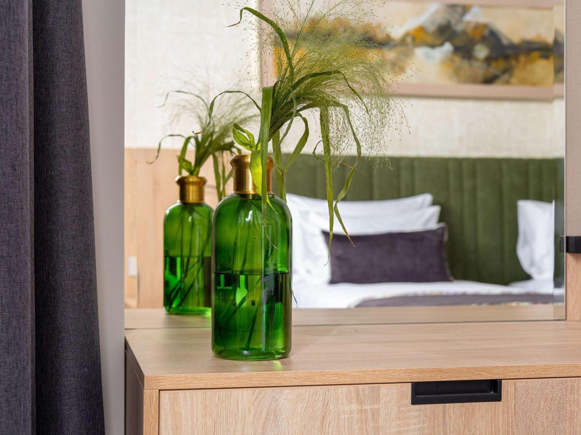 Mercure Conacul Cozieni Pasarea Экстерьер фото